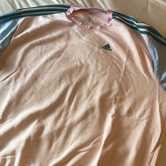 Women’s adidas essential 3stripes oversized fleece sweatshirt - Picture 4 of 8